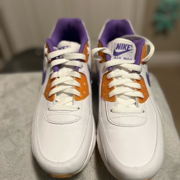Nike Air Max 90 White/Grape - Picture 5 of 7